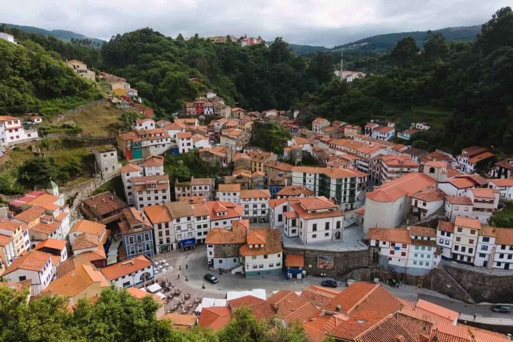 mejores-zonas-invertir-costa-asturias-cudillero